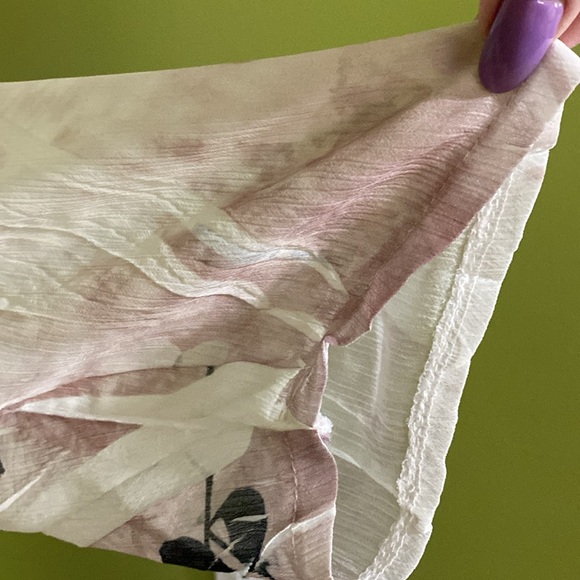 Bella, beautiful flowy amazing colours with heat sealed stones - Picture 3 of 6